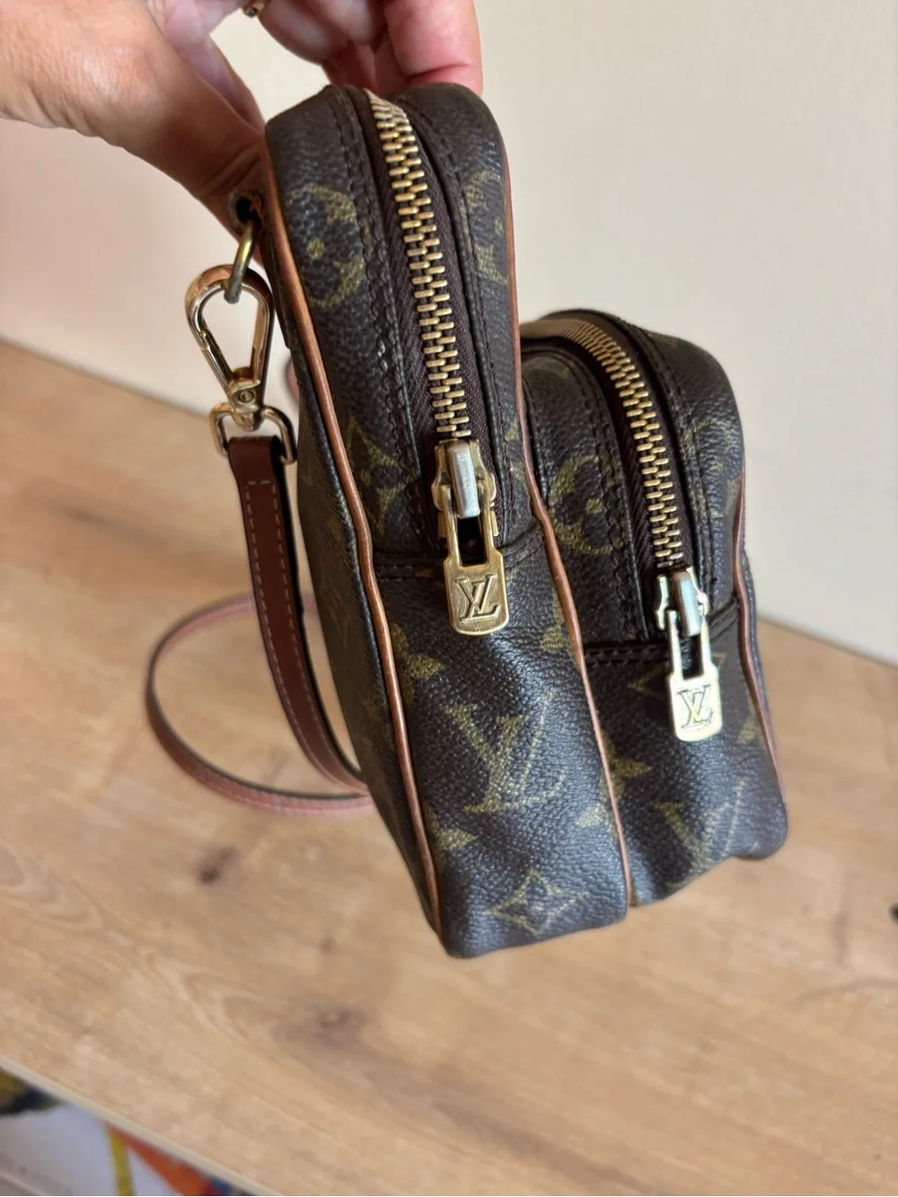 Authentic Louis Vuitton monogram crossbody